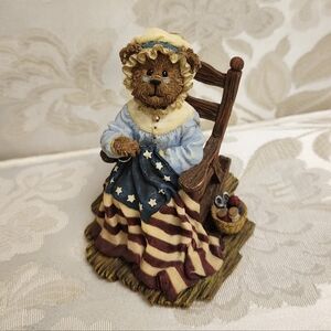 Vintage 2002 Boyd’s Bear Betsy Rossbeary Stitch in Time Figurine